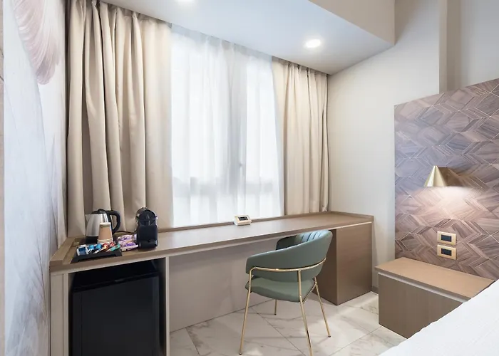 Hotel Baires *
